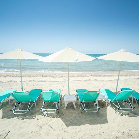 Summerday Villa Private Beach Неа-Ираклия Экстерьер фото