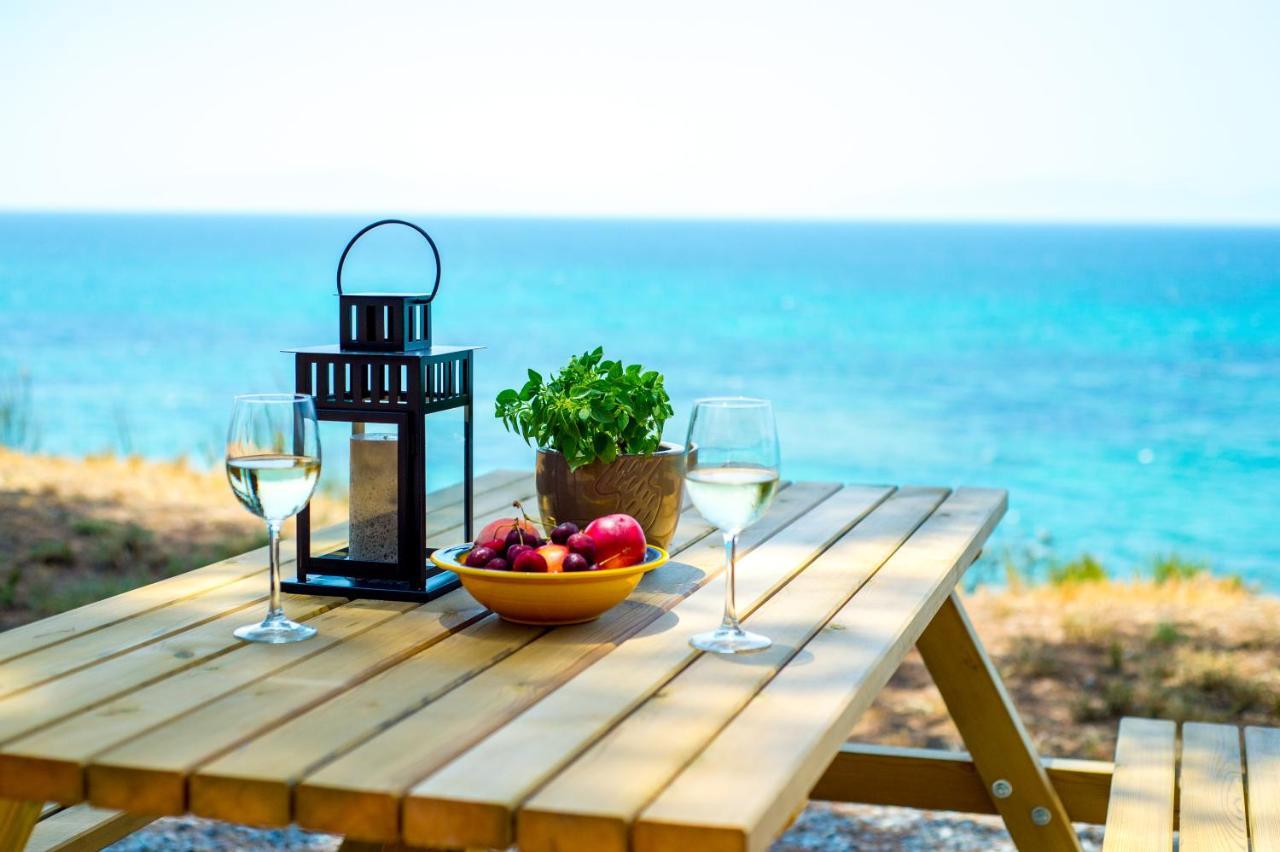 Summerday Villa Private Beach Неа-Ираклия Экстерьер фото